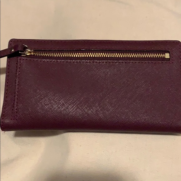 Burgundy Kate Spade ♠️ Wallet .....$115 - Picture 2 of 4